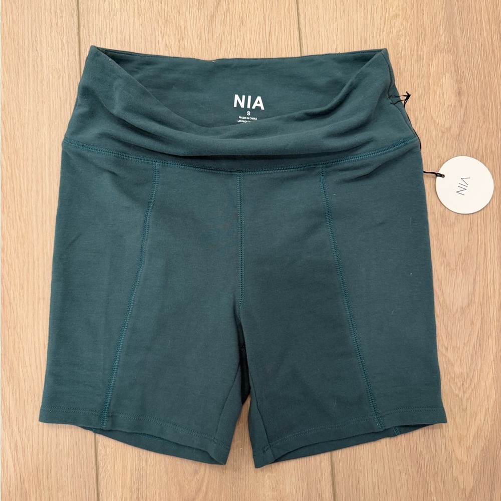NIA Women's High-Rise Green cotton Bike Shorts